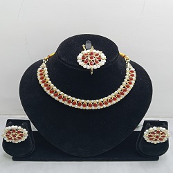 Maroon Stone Choker Necklace Set with Earrings & Maang Tikka – Traditional Jewellery